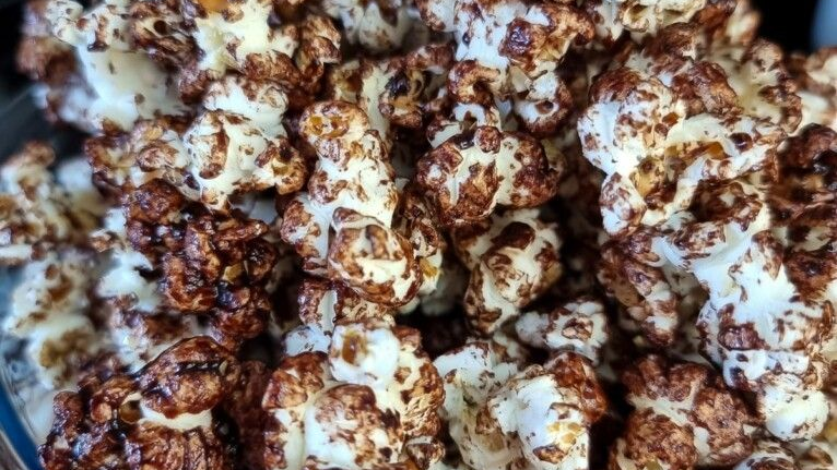 Pipoca "Gourmet Dark" com Cobertura de Leite